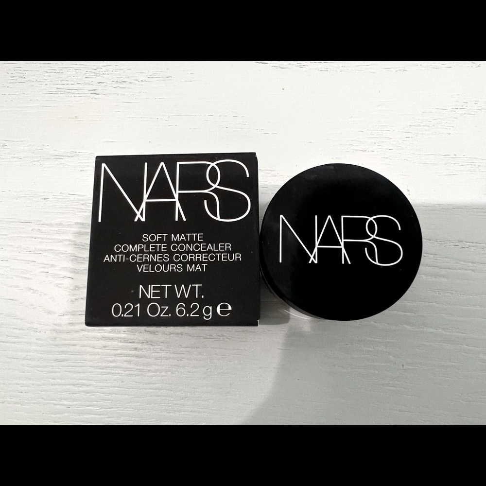 NARS Soft Matte Complete Concealer in Light 2.3 Madeleine